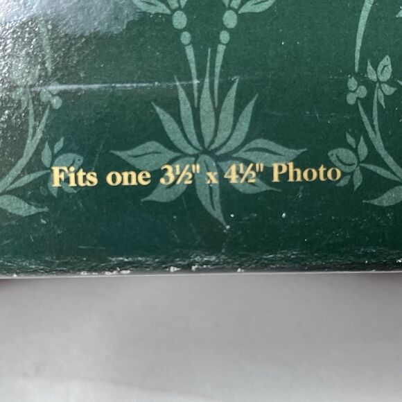 Thomas Kinkade Hidden Cottage II Sculpted Photo Frame 3.5" x 4.5" - Picture 4 of 10